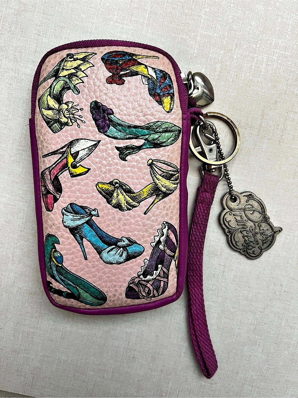 Disney Princess diva heels phone case/ carry case